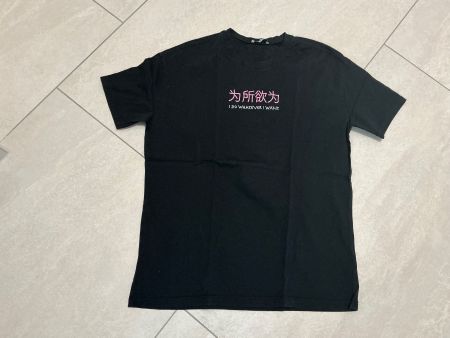 Schwarzes T-Shirt mit Aufdruck, Grösse L