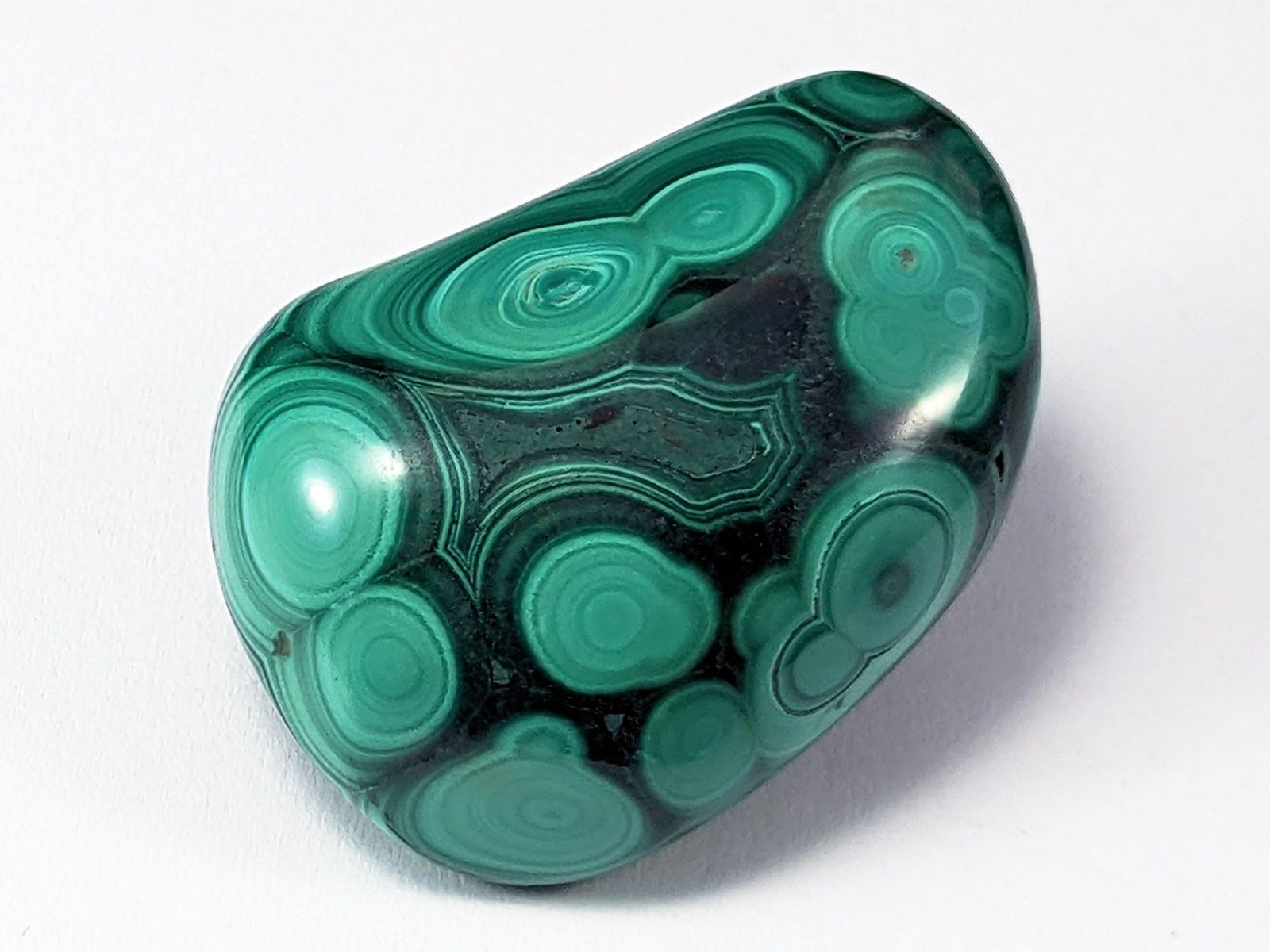Minéraux & Lithothérapie: Malachit 32mm, 18 Gramm – Neuf avec emballage d'origine à Meilen par StoneGarden