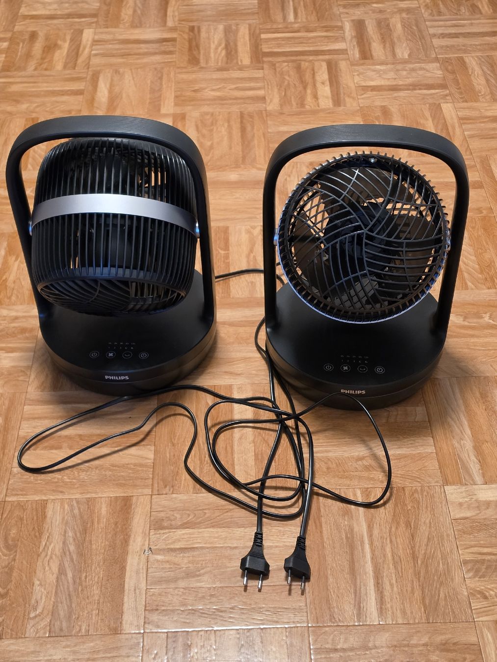 Philips Ventilatori: 2 Philips 3000 Tischventilator mit Garantie – Usato da Luzern venduto da luzri