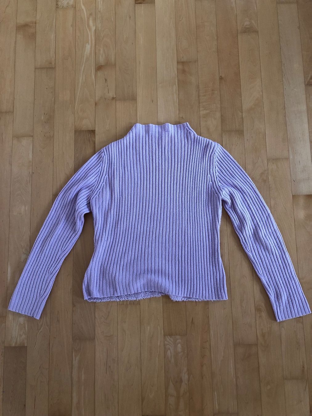 Pullover & Sweatshirts: Lila Pullover – Gebraucht aus Urdorf von roses202 1