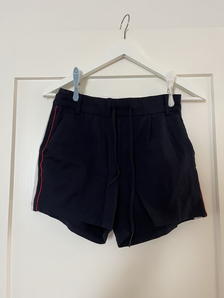 Only Pantaloni: Sportliche Shorts Gr. S von Only – Usato da Zürich venduto da Mrstm4