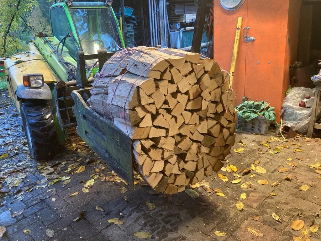 Greifer: Fagoteuse a bois et pince – Gebraucht aus Villarepos von  4