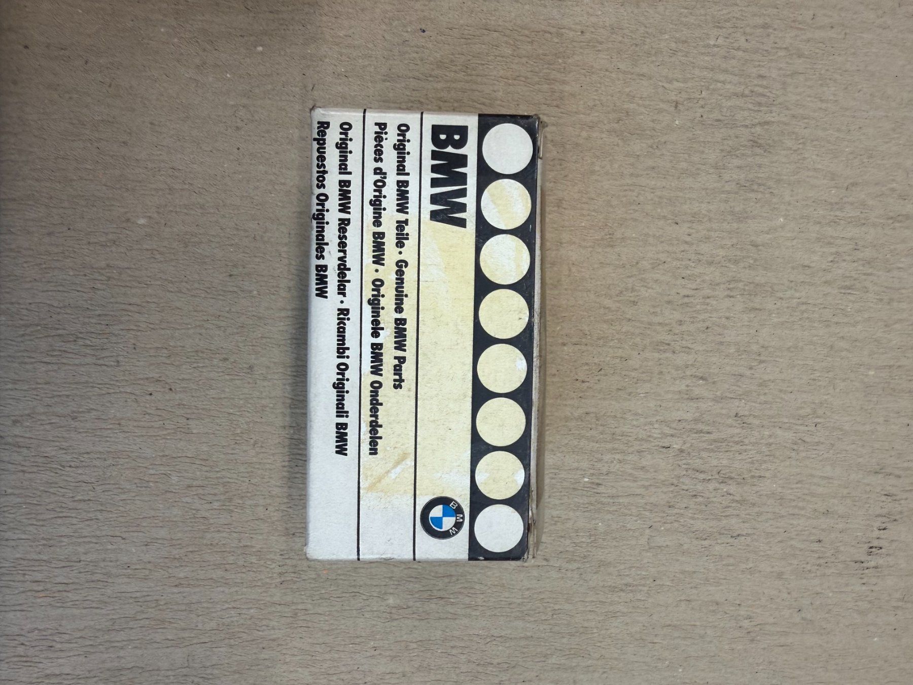 BMW Tutti pezzi di ricambio auto: BMW E34  Schalterkombination 61311379075 Original Neuteil – Nuovo e nell'imballaggio originale da Steinhausen venduto da blauweiss.ch 2