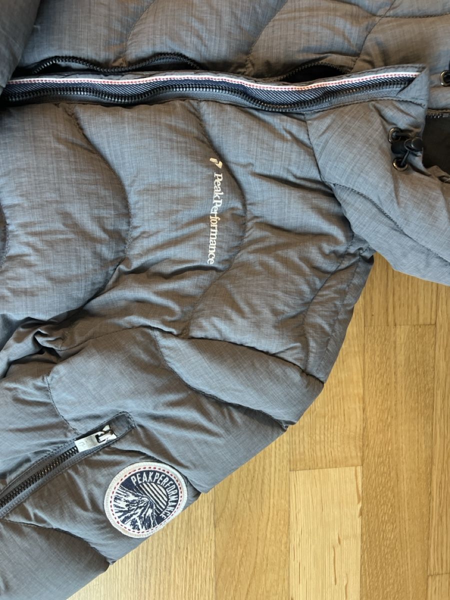 Peak Performance Jacken: Peak Performance – Gebraucht aus Kriens von fiona.law98 1