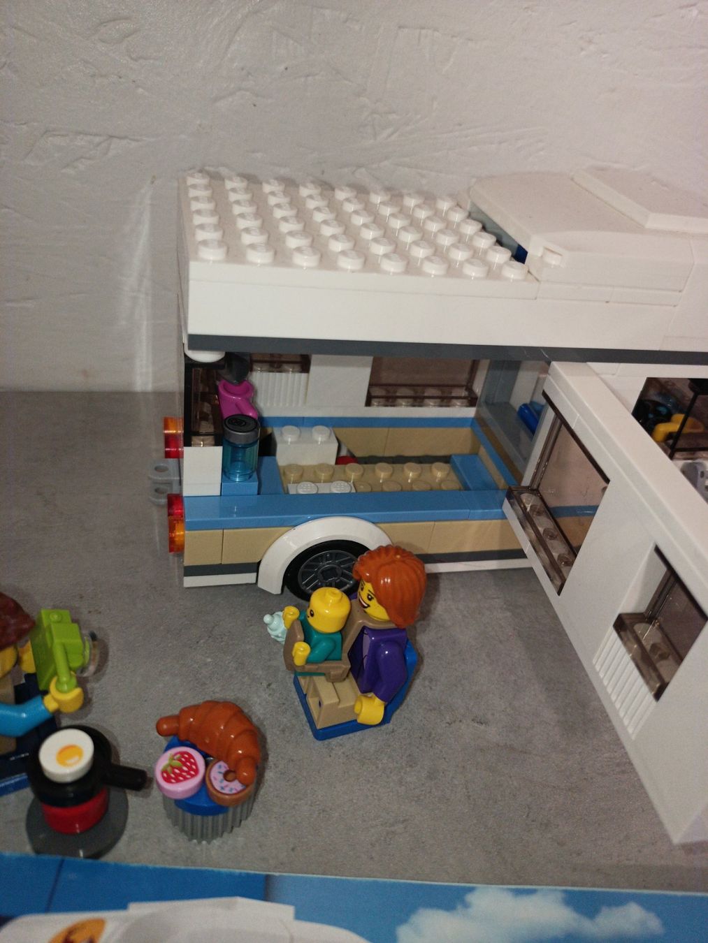 Lego Giocattoli: LEGO City Wohnmobil 60283 – Usato da Kaisten venduto da BigGamer79 1