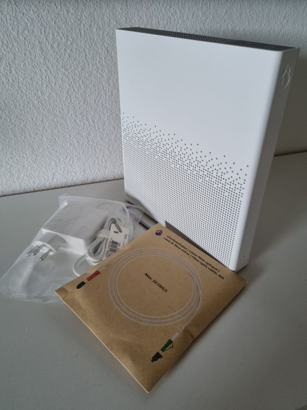 Swisscom Modem & Router: Swisscom Internet-Box 4 inkl. Glasfaserkabel – Usato da Frauenfeld venduto da Tausret