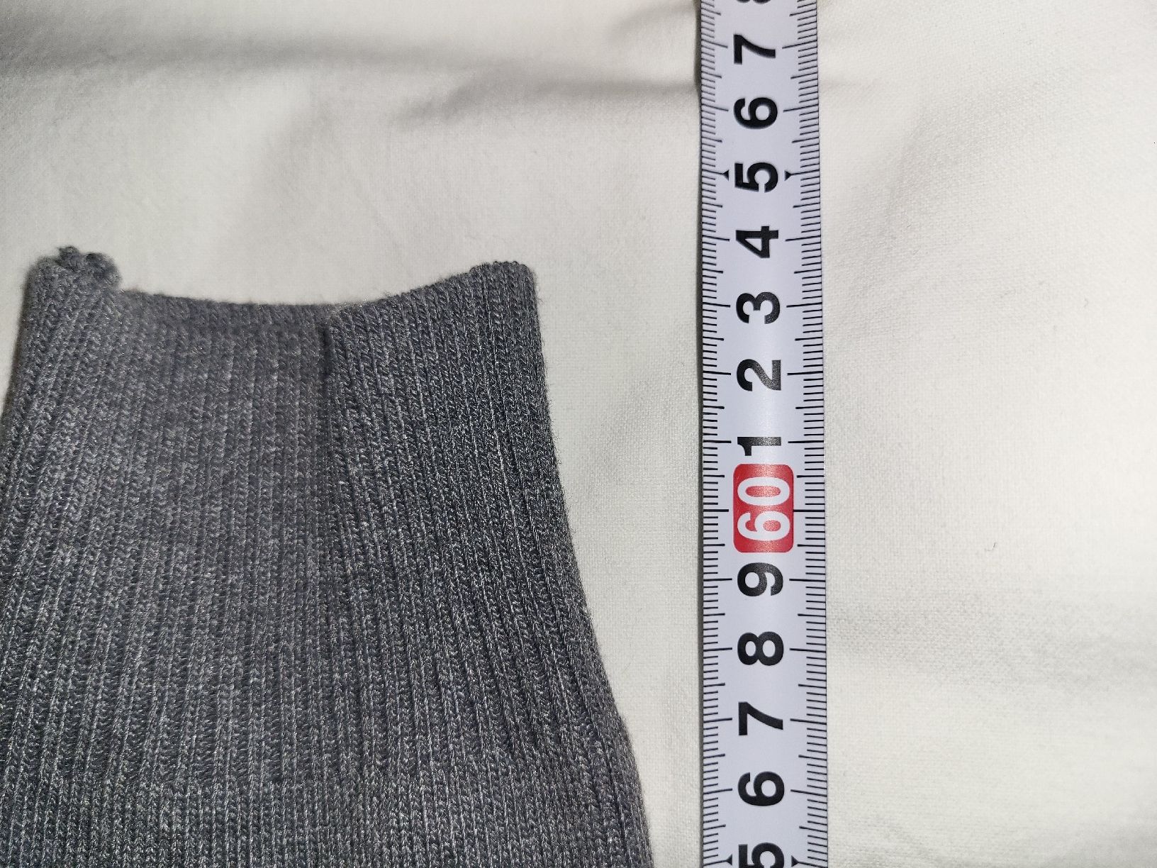 Maglioni & Felpe: Laine Très Douce, Pull Zippé Gris, Taille M – Usato da Haute-Nendaz venduto da DetoutDerien 6