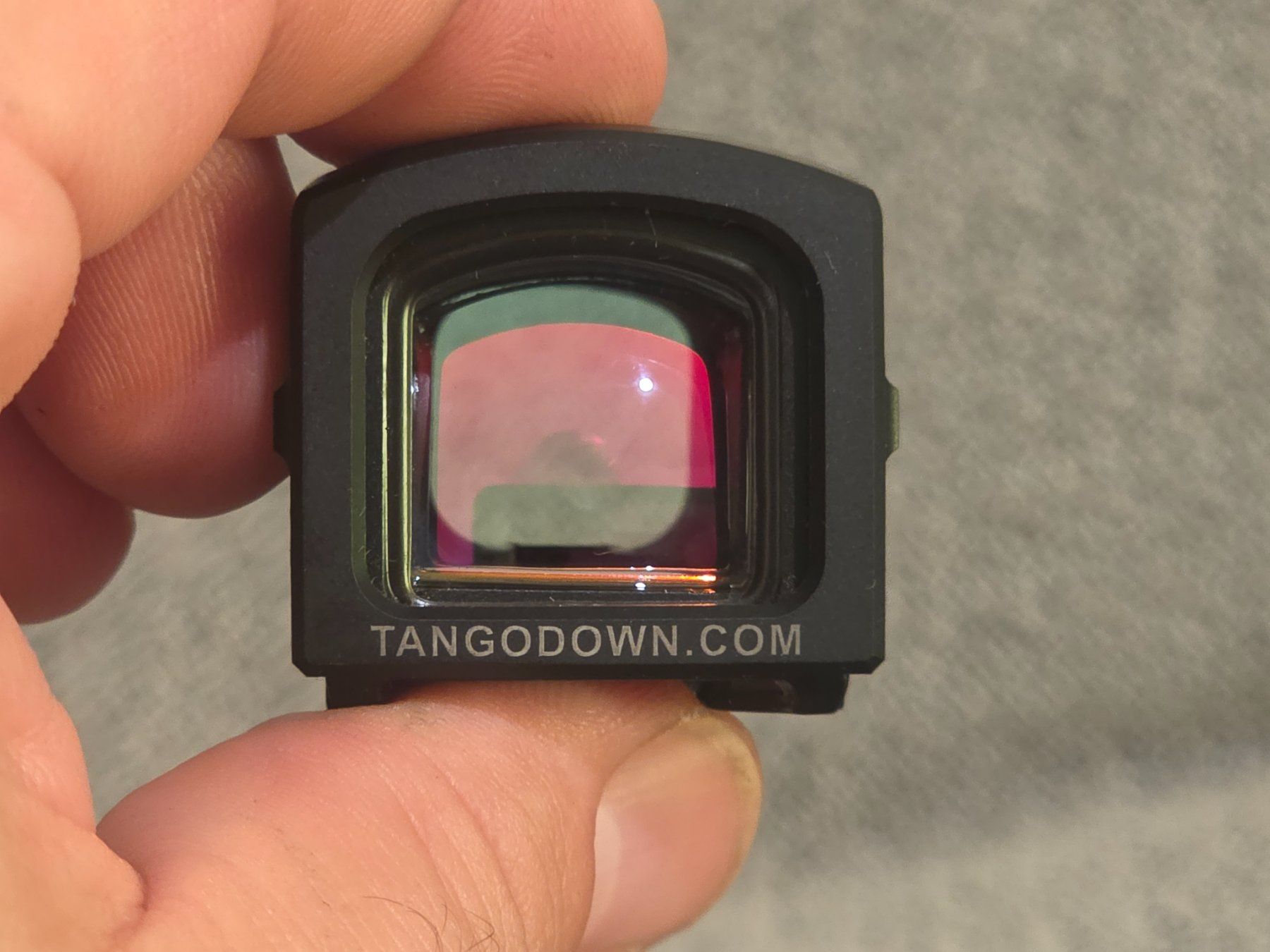 Aimpoint Tutti gli attrezzi: Aimpoint ACRO P-2 Sight mit Tango Down Lensguard – Nuovo (secondo la descrizione) da Steffisburg venduto da Davga 4
