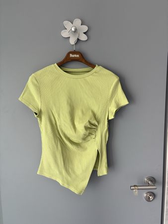 T-shirt femme vert citron taille S style asymétrique