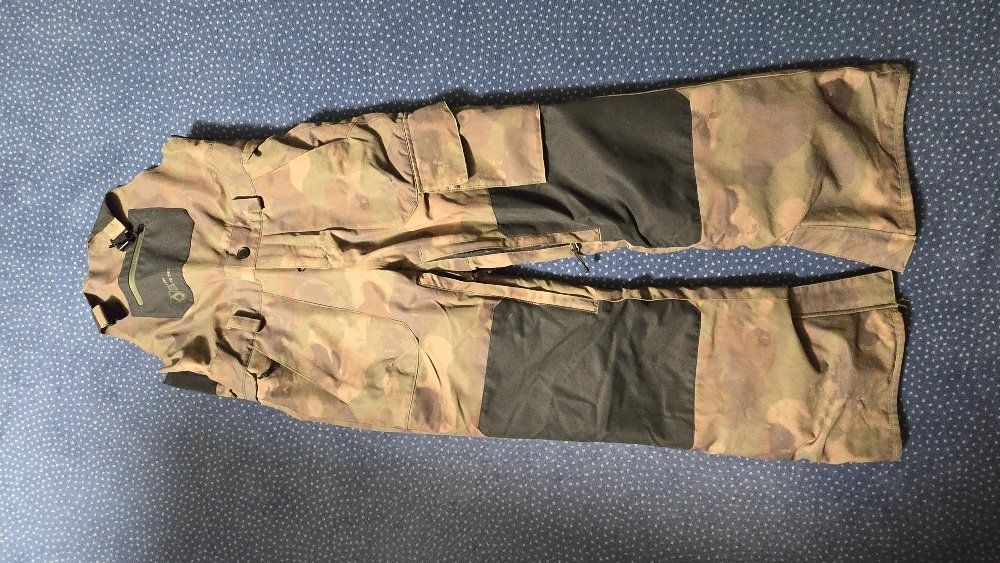 Volcom Hosen: Skihose Volcom 12Y – Gebraucht aus Meggen von Mcgiver_1