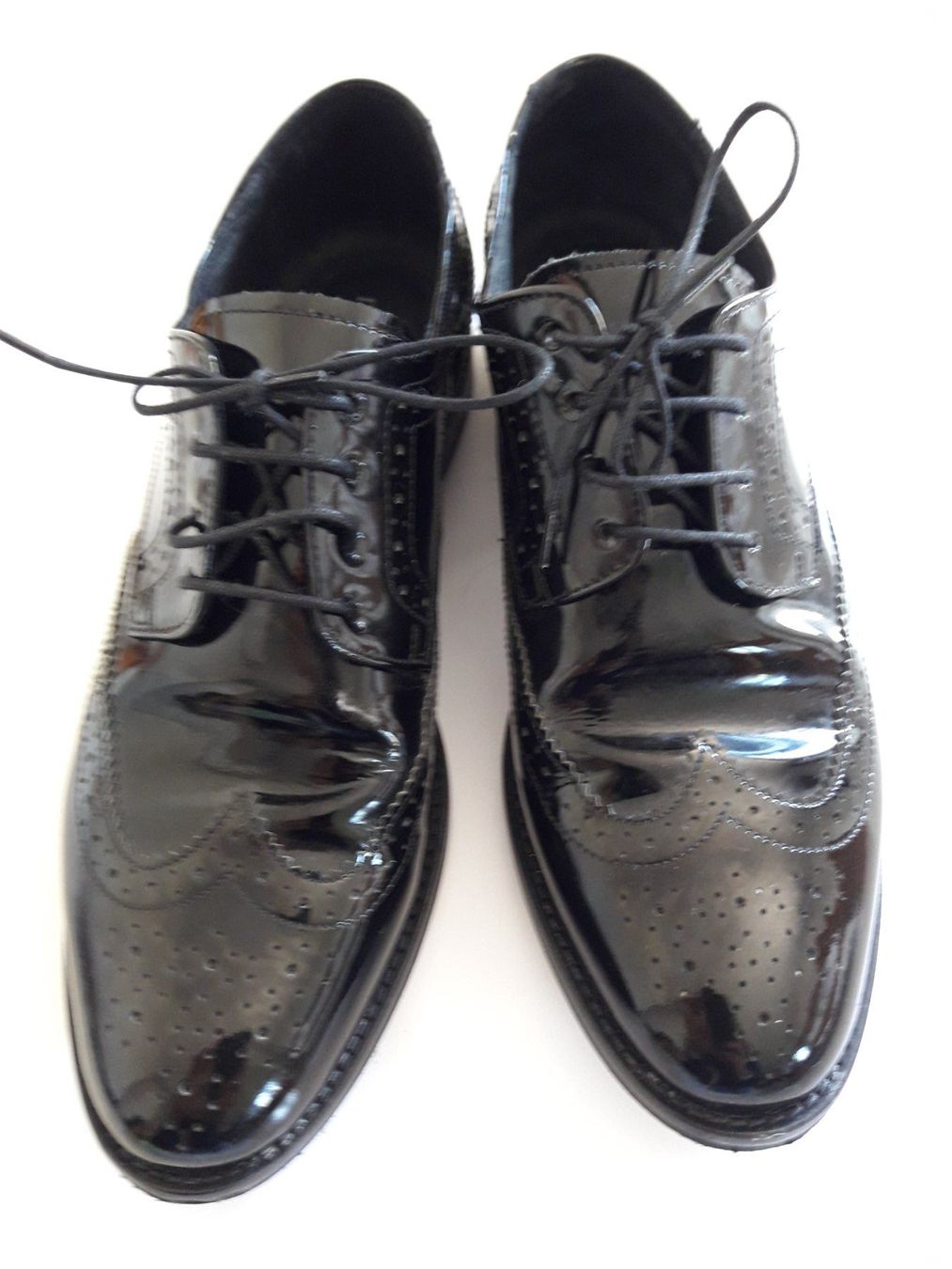 Scarpe da donna: Derbies Minelli noires vernies Taille 40 – Usato da Grandvaux venduto da Callisto01