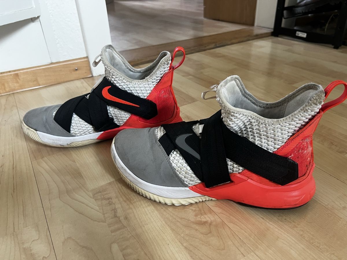 Jordan Herrenschuhe: Nike LeBron Soldier 12 SFG 'White Flash Crimson' – Gebraucht aus Bern von Japsian 1