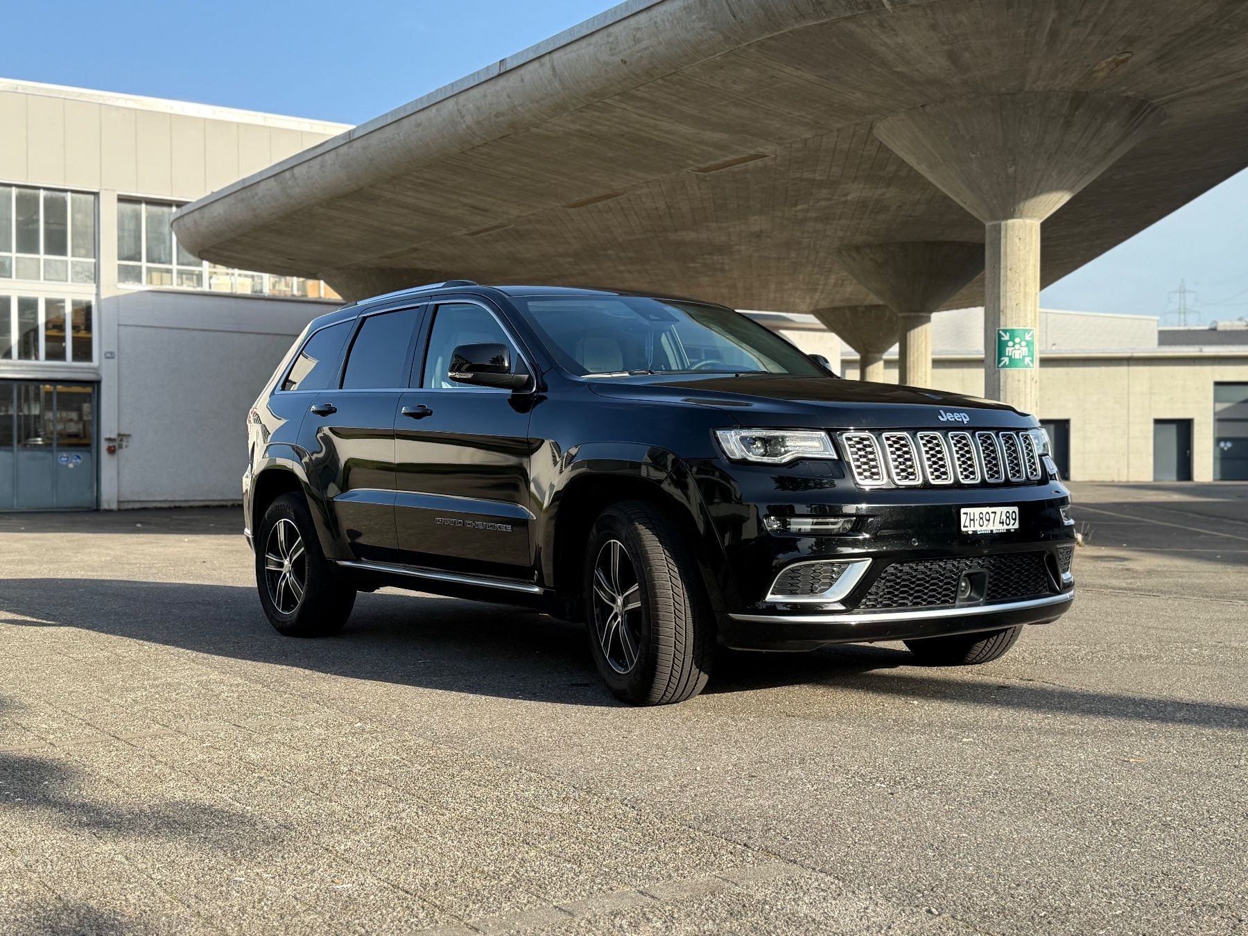Jeep Automobili: Jeep Grand Cherockee 3.0 SUMMIT – Usato da Zürich venduto da kre_nb8h