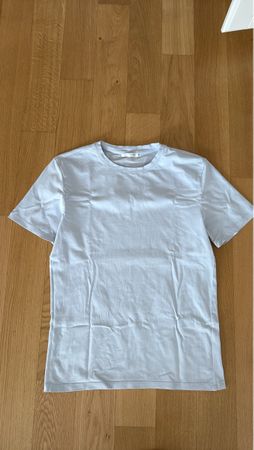 Hellblaues Basic T-Shirt, Grösse M, ZARA