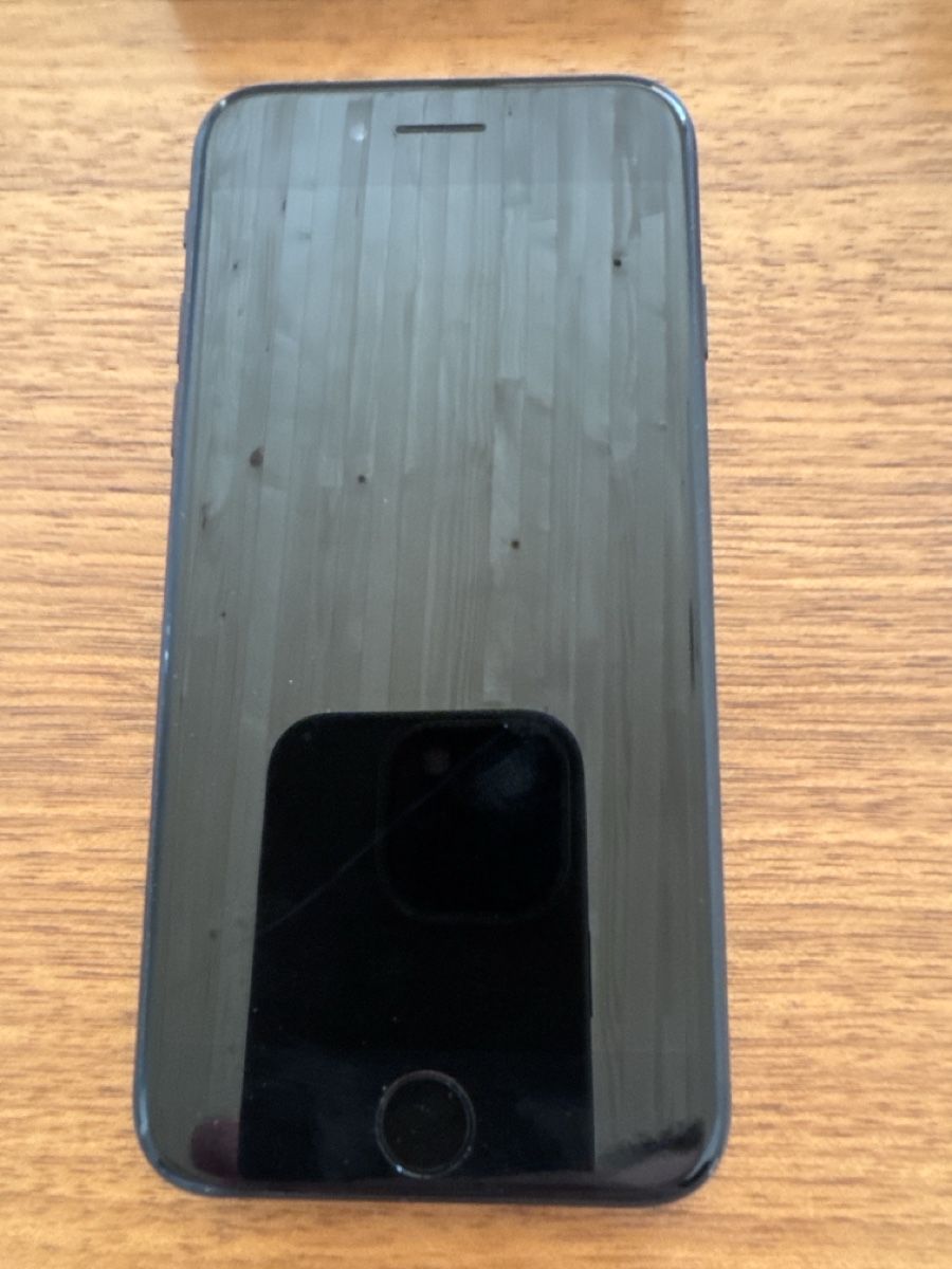 Apple Handys / Smartphones: IPhone SE 2.GEN 64 GB – Gebraucht aus Felsberg von kat_v2cm 2
