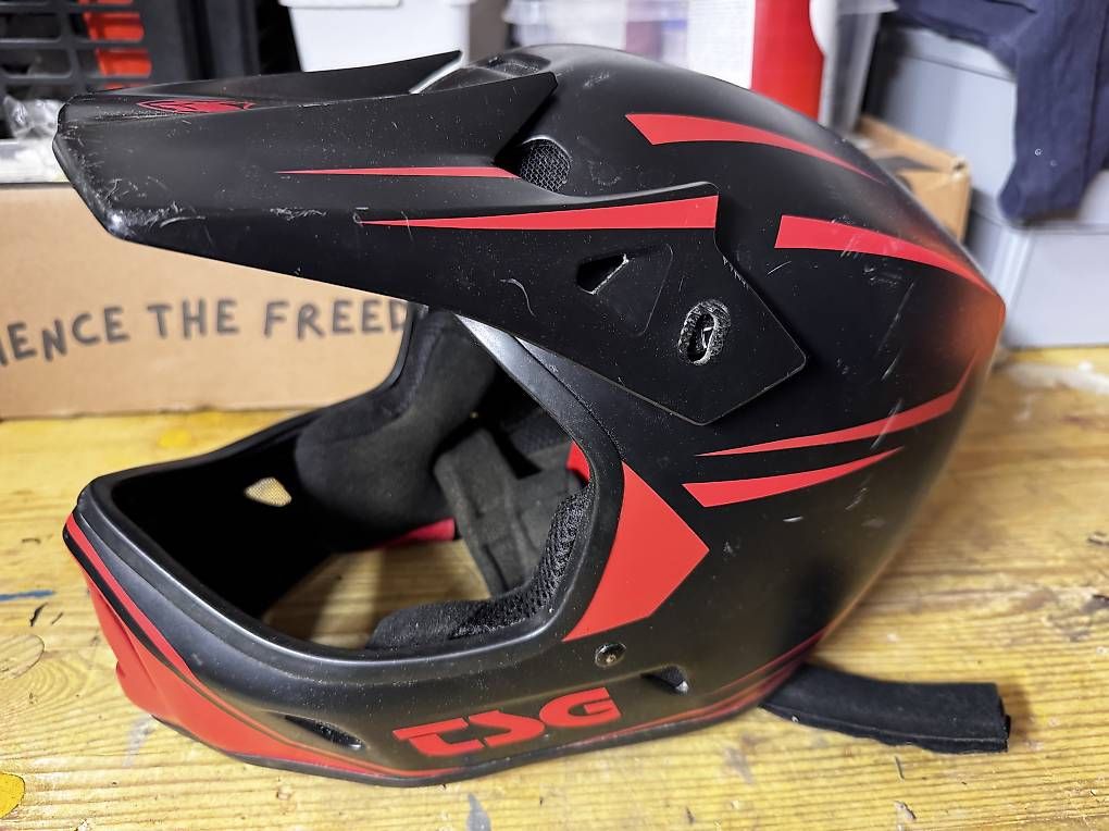 Helme: Downhill Helm grösse L – Gebraucht aus Burgdorf von gbu_hw5x