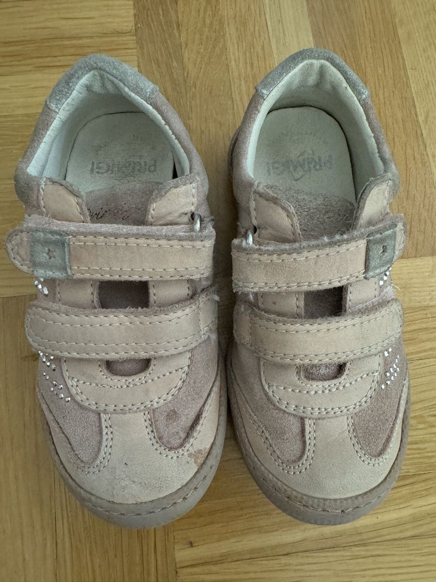 Primigi Schuhe für Mädchen: Kinder Primigi Sneakers, Gr. 25 – Gebraucht aus Kilchberg ZH von Von_dutch