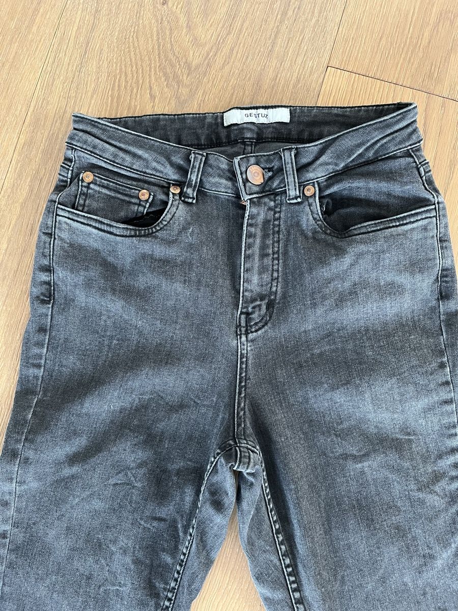 Jeans: Gestuz Damen-Jeans, 27/32 – Gebraucht aus Lauerz von MUR36