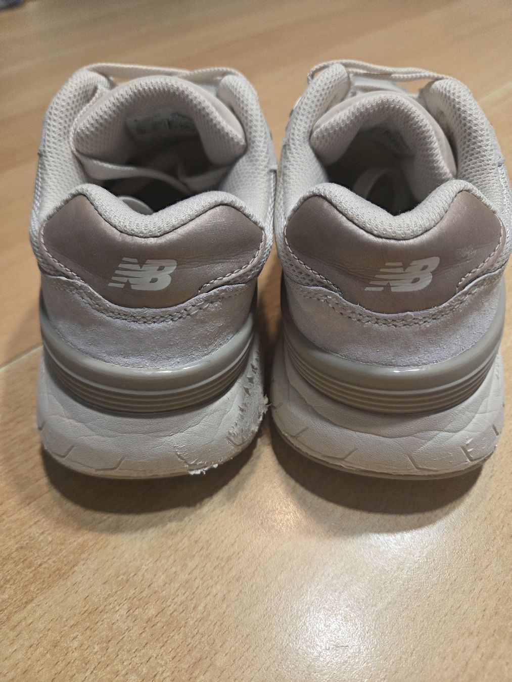 New Balance Damenschuhe: New Balance 550 Sneakers Ivory – Gebraucht aus Emmen von GrabandGo 2