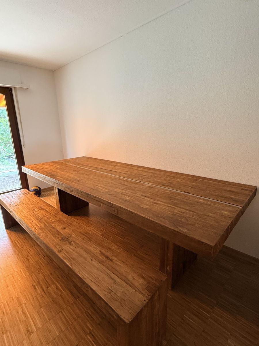 Tavoli: Massiver Esstisch Teakholz – Usato da Schafisheim venduto da Flawiia 2