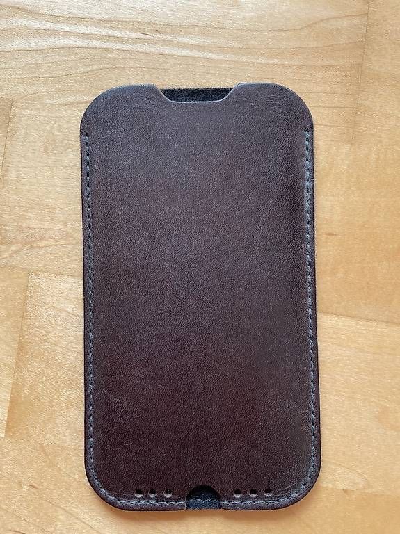 Cover & Protezioni schermo: Pack&Smooch iPhone 12 Pro Lederhülle Kingston Dunkelbraun – Usato da Wetzikon ZH venduto da feelx
