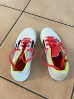 Adidas F50 Fussballschuhe weiss rot gelb in Grösse 32