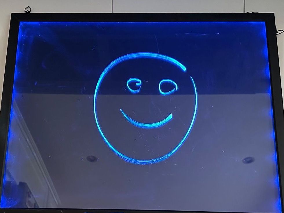 Wandtafeln: LED Neon Schreibtafel 50x70cm – Gebraucht aus Nidfurn von suter.glarus 5
