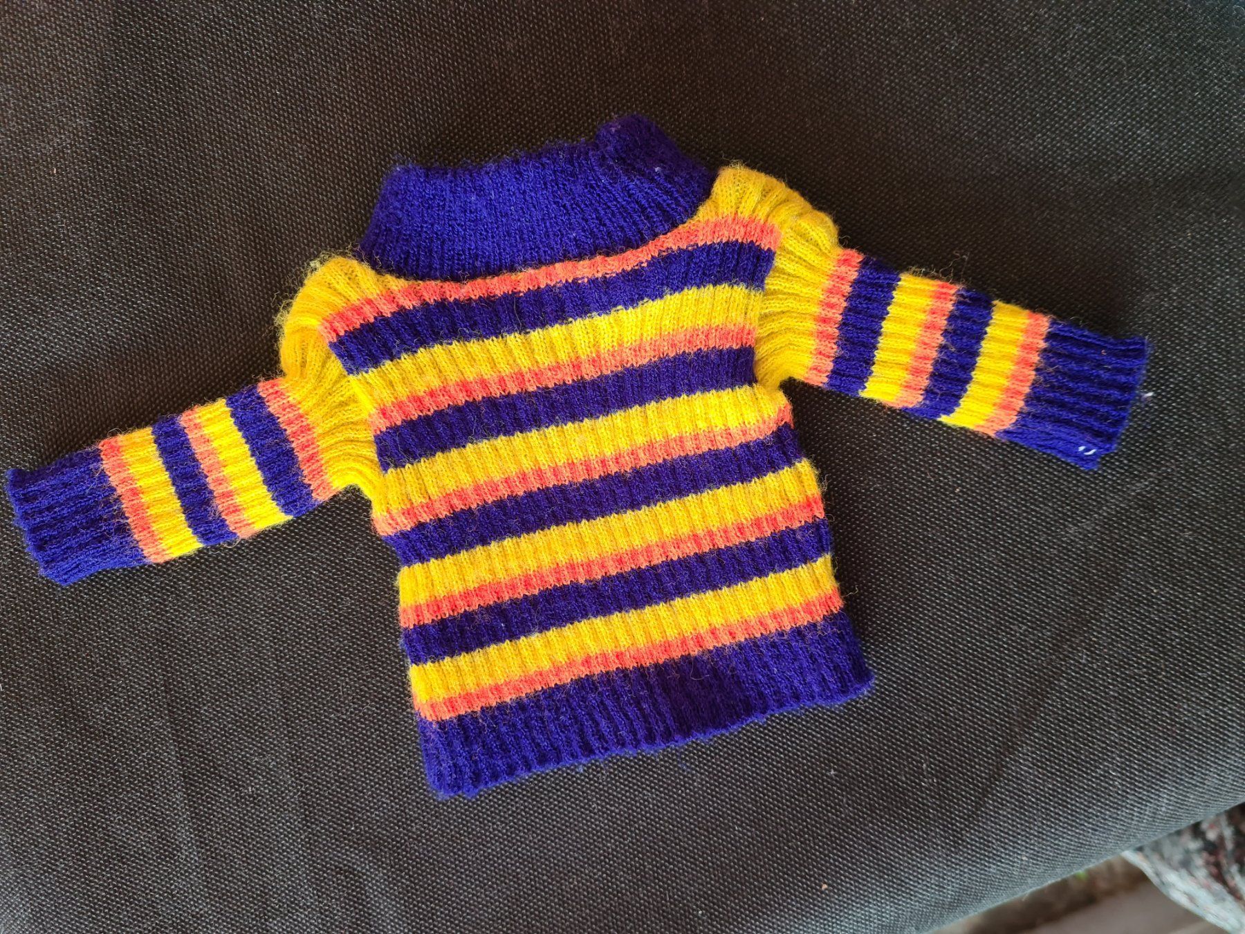 Sasha Morgenthaler Bambole: 2 süsse Original Sasha Puppenpullover um1968/70 – Usato da Münchenbuchsee venduto da babilibern 4