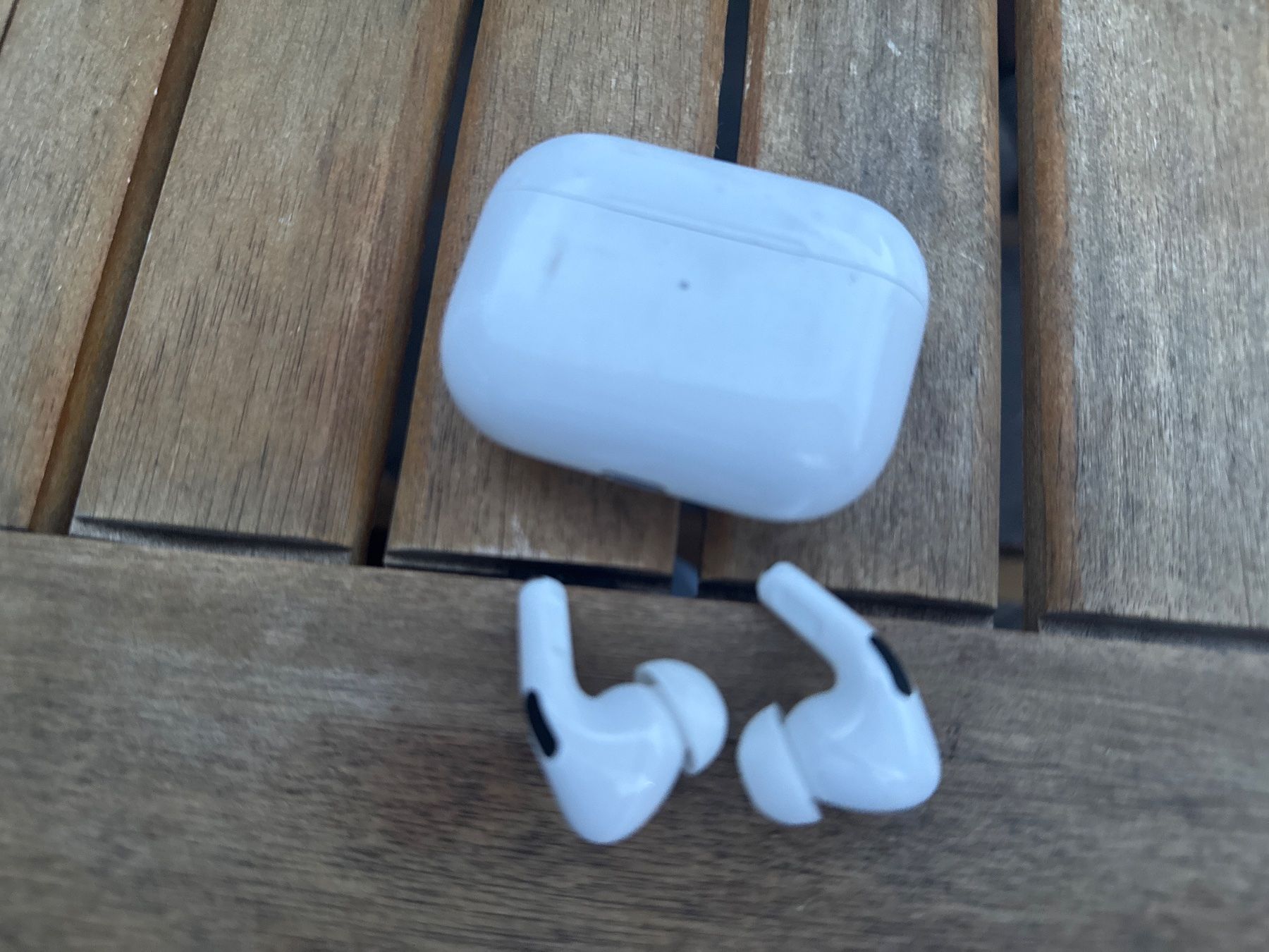 Apple Kopfhörer: Originale Apple Airpods Pro A2190- Lightning – Defekt aus Olten von HoYa01 2