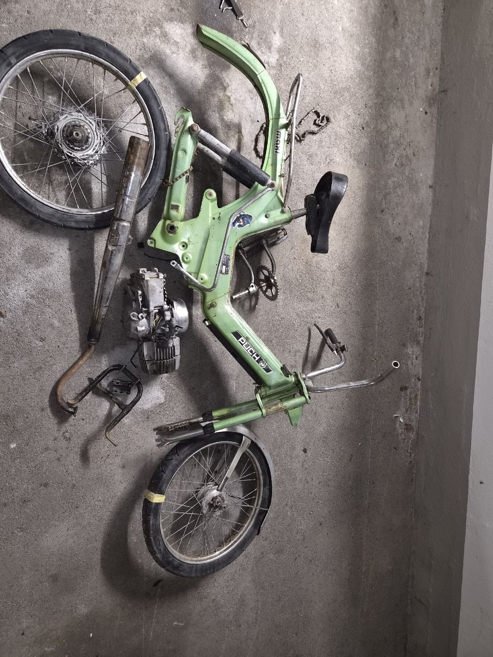 Puch Mofas: Puch Maxi Austria ab 1 CHF – Defekt aus Buchrain von Lader-G60