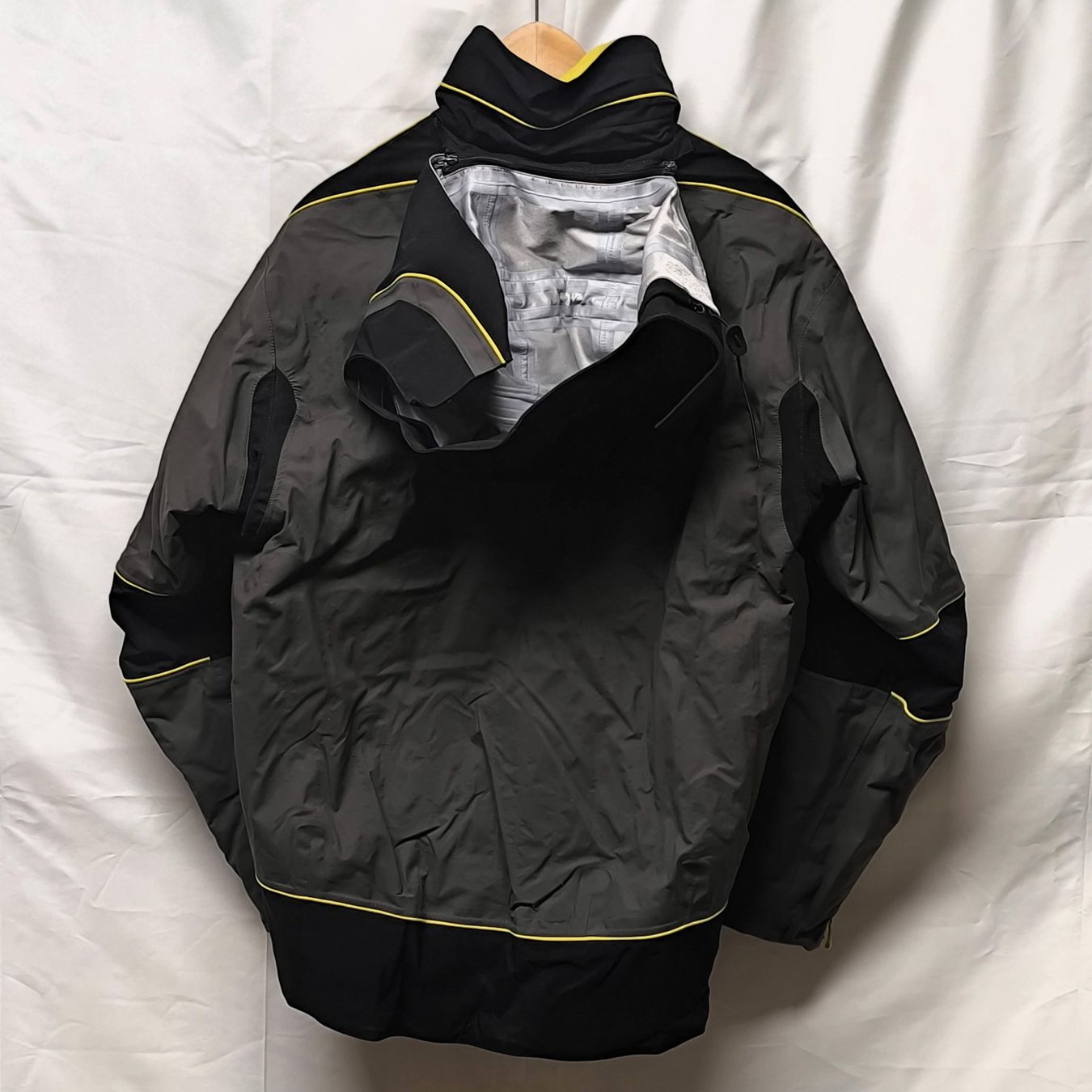 Giacche: Gore-Tex Test Team Jacke Gr. XL – Usato da Kreuzlingen venduto da topenergie 1