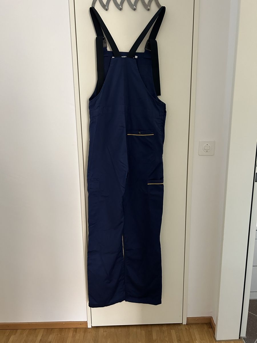 Pantaloni: Arbeitshose Latzhose – Usato da Winterthur venduto da turmalina15 1