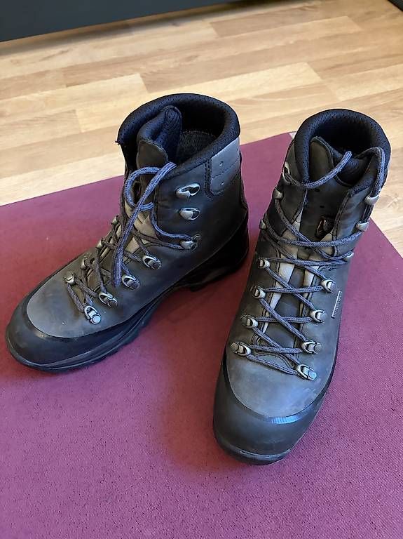 Chaussures femmes: Damen-Wanderschuh fest – D'occasion à St. Gallen par ire_6r8n