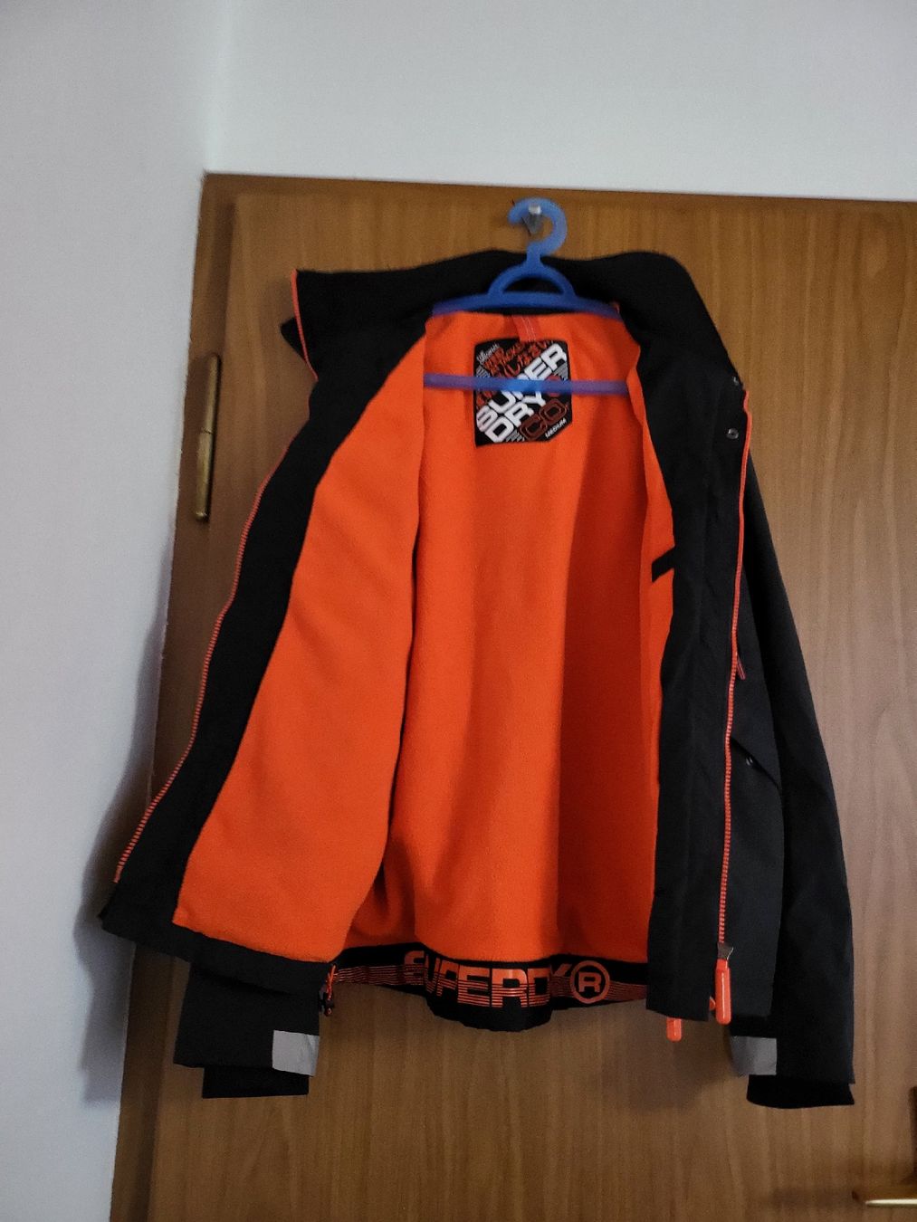 Superdry Jacken: Veste Superdry d'hiver, taille M – Gebraucht aus Niedergösgen von Eva2410 7