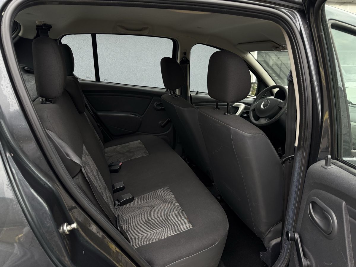 Dacia Automobili: Dacia Sandero 1.2 75 | ab Platz – Usato da Uettligen venduto da yan_f6nc 5