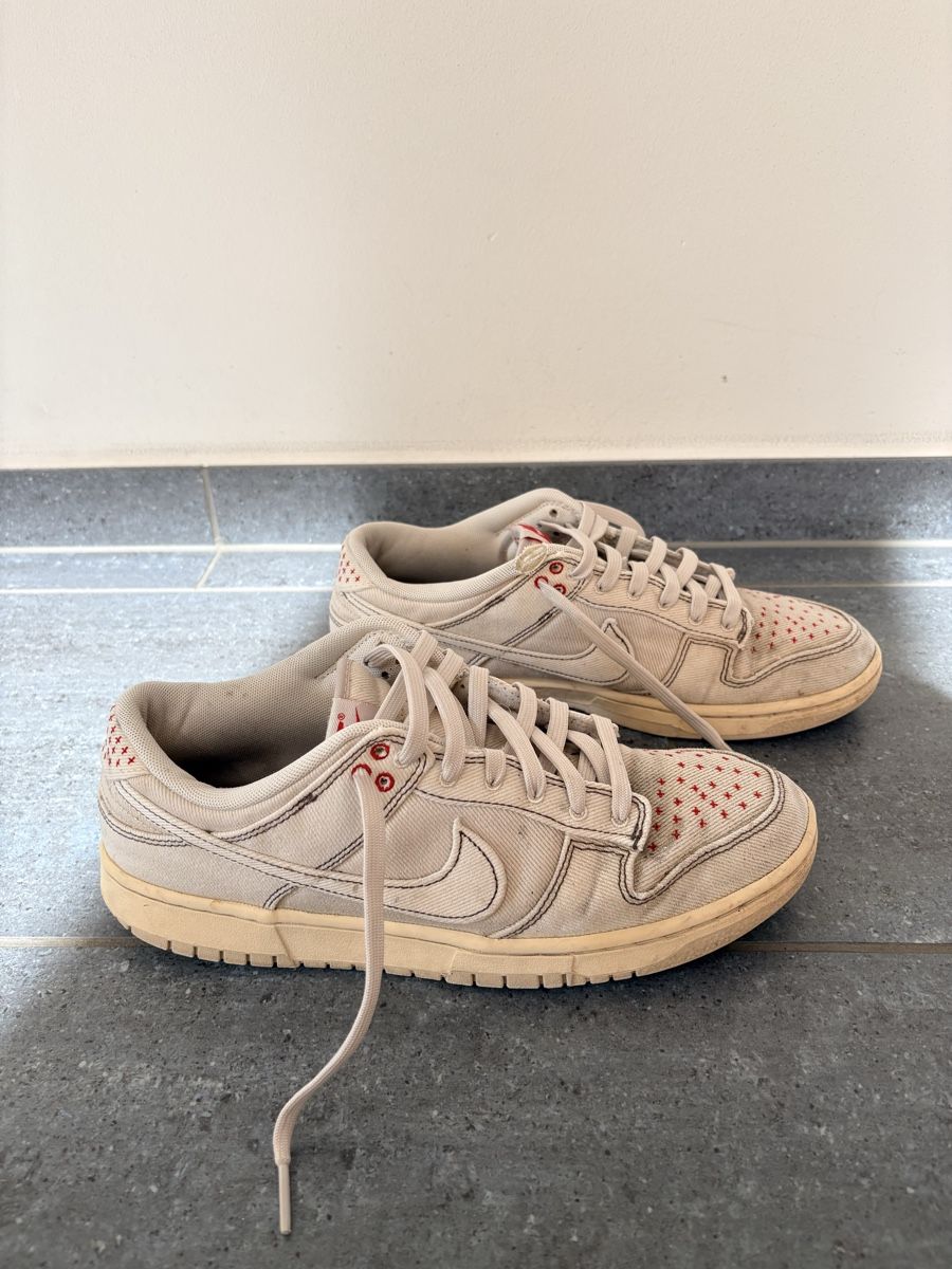 Nike Chaussures hommes: Nike Dunks Light Orewood US10 – D'occasion à Seengen par Matrix2020 2