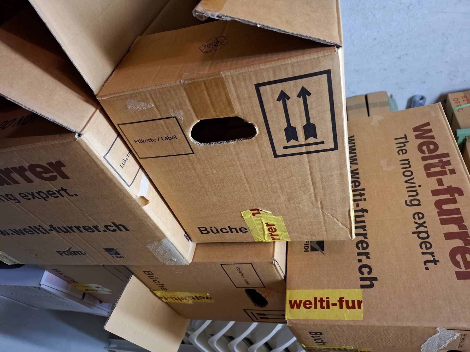Kartons: 5 Umzugkartons gebraucht – Gebraucht aus Dorf von Exena