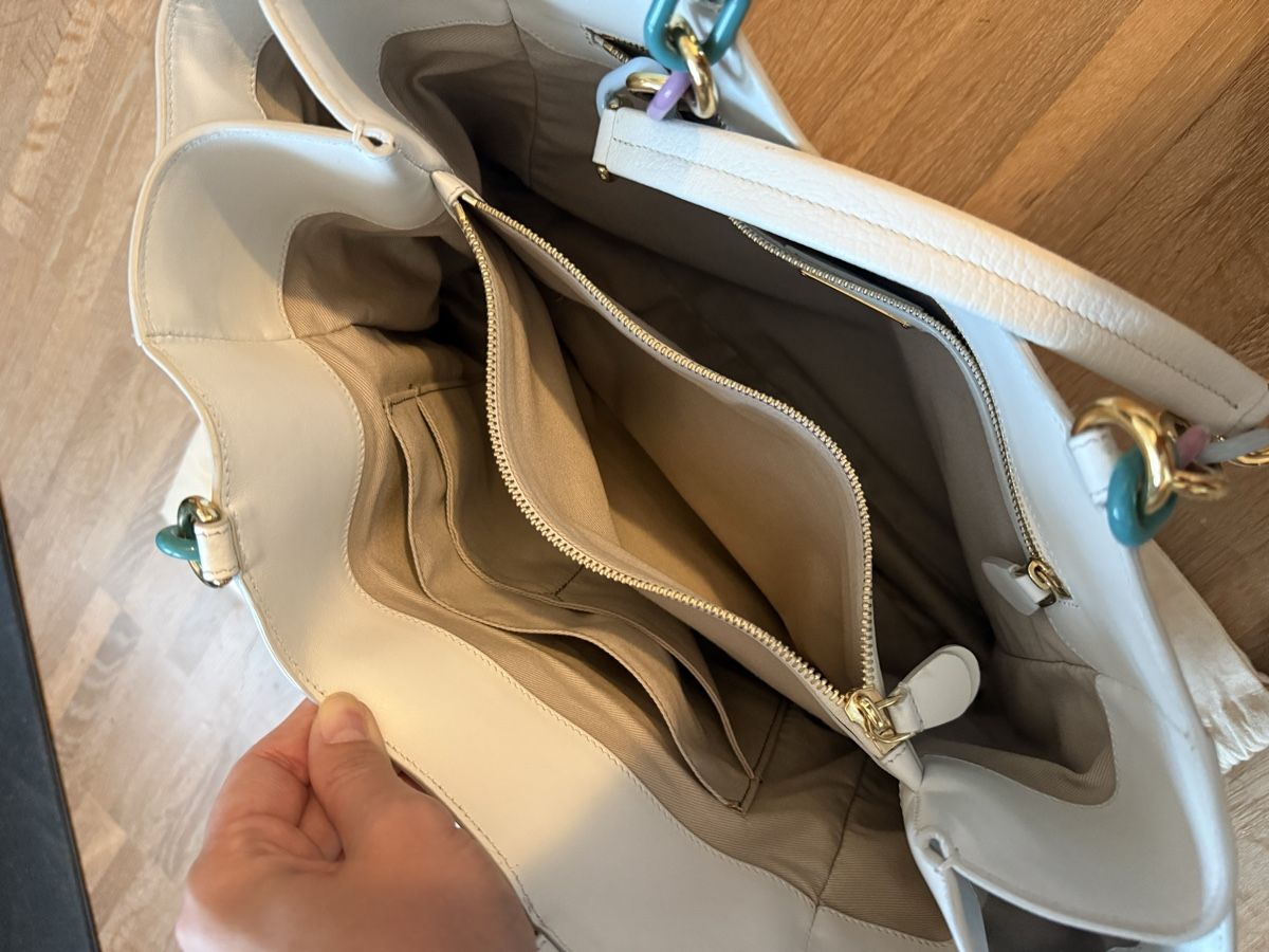 Salvatore Ferragamo Borse da donna: Salvatore Ferragamo Handbag – Usato da Bottmingen venduto da Itsclaire 8