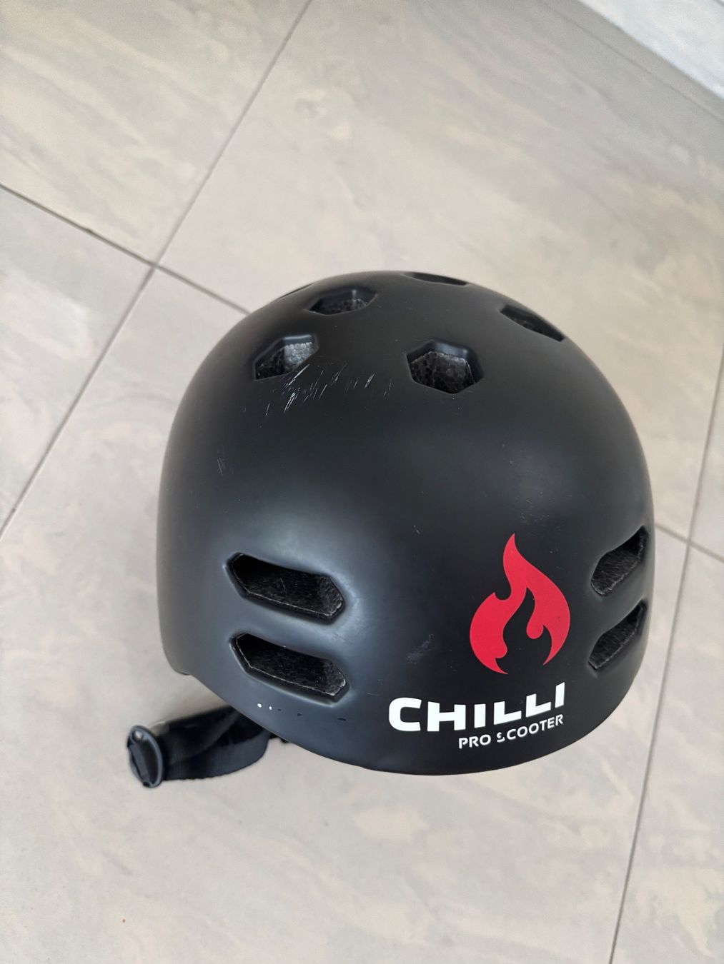 Casques: Chili Helm pro scooter – D'occasion à Pratteln par Cisio01 1