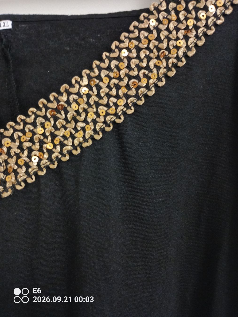 Top: Elegantes Stretch-Trägershirt – Usato da Zürich venduto da Mitzi6 2