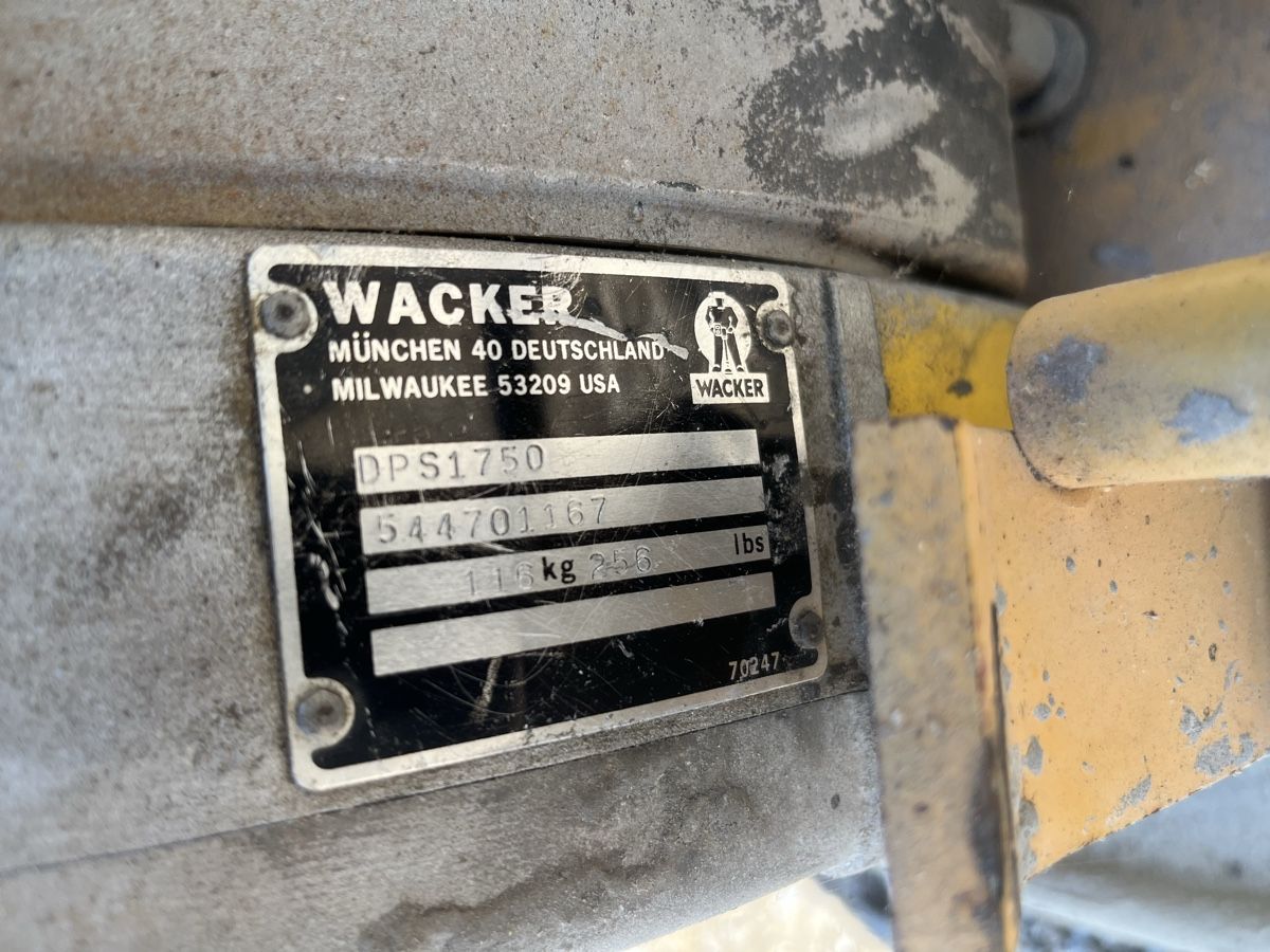 Wacker Neuson Tutte le macchine: Vibroplatte Wacker 116kg in – Usato da Thörigen venduto da sta_8yd2 4