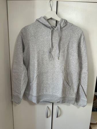 Kapuzenpullover C&A grau Groesse XS guter Zustand