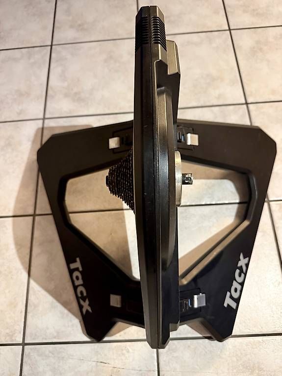 Tacx Hometrainer: Tacx Neo Smart Rollentrainer – Usato da Illnau venduto da Mgery 1