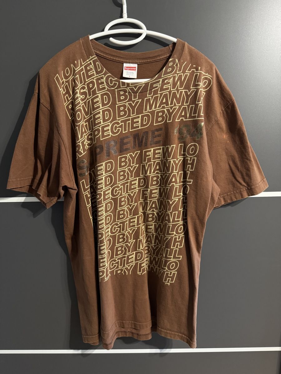 Supreme T-shirt: Supreme Respected Shirt | SS22 – Usato da Bättwil venduto da Luc4.v1tn