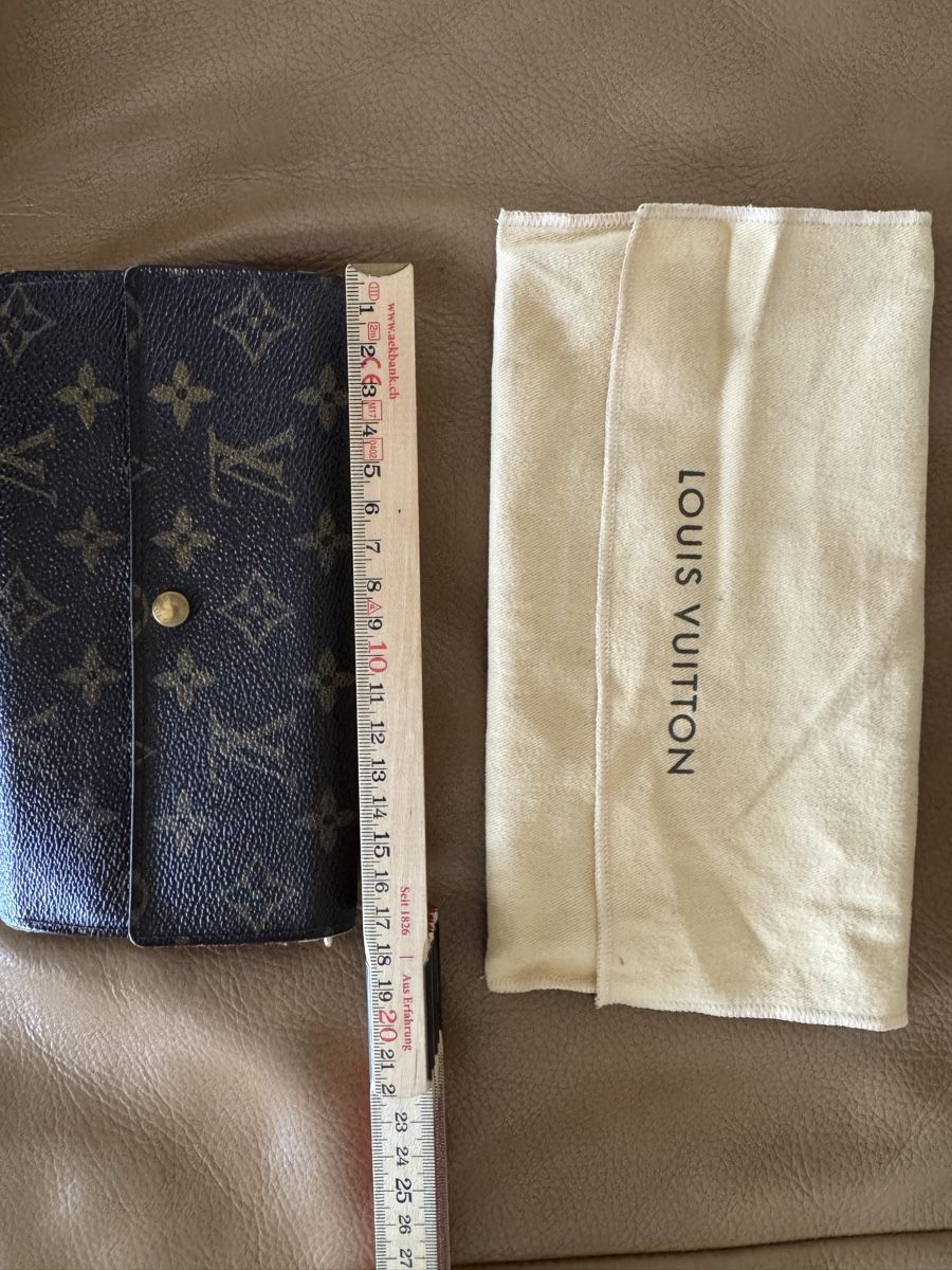 Louis Vuitton Portemonnaie: Louis Vuitton Portmonee Original – Gebraucht aus Belp von Aliya 7