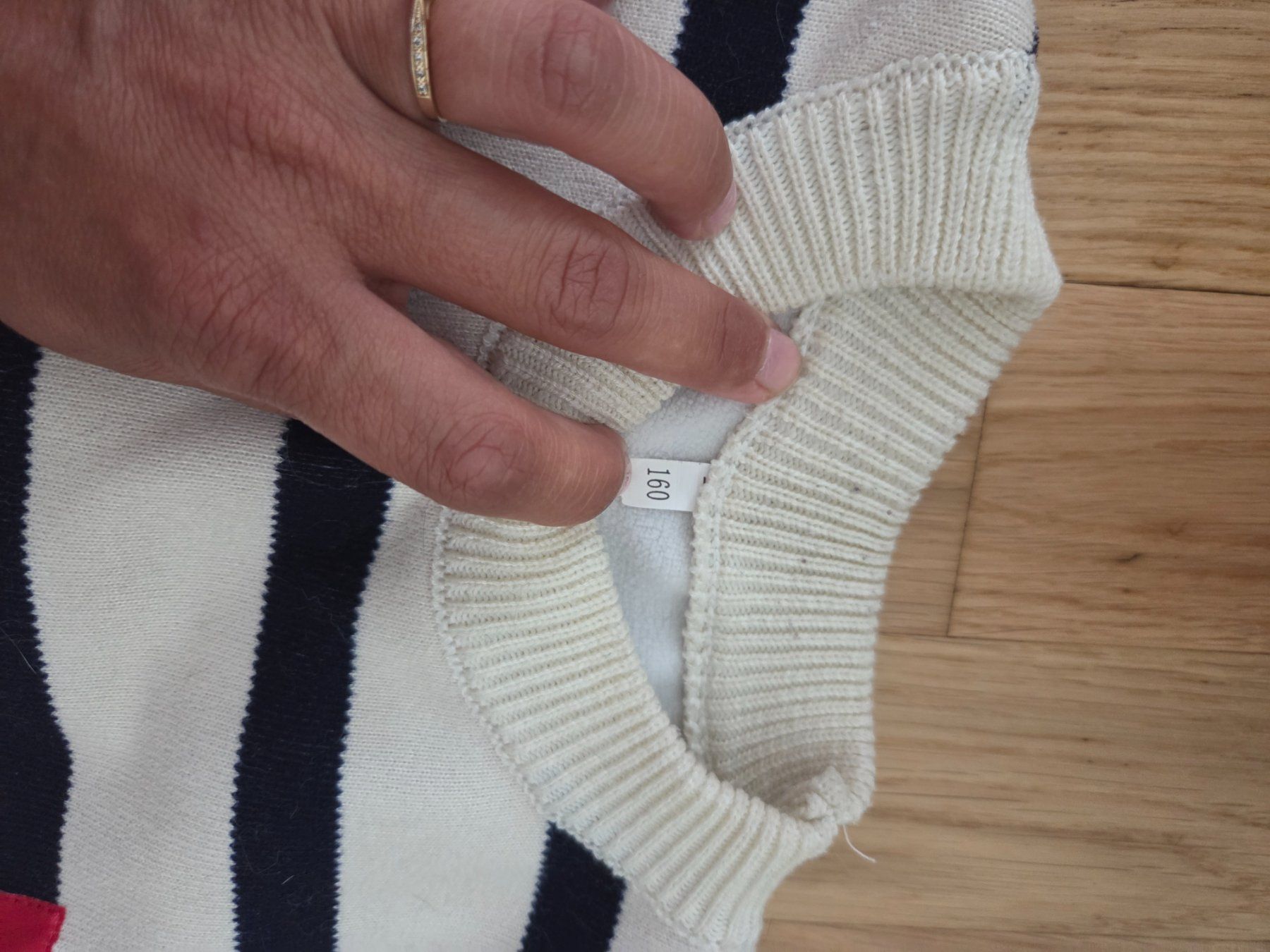 Pullover & Sweatshirts: Pullover gestreift Grösse 160 guter Zustand – Gebraucht aus Winterthur von criss_surdila 1