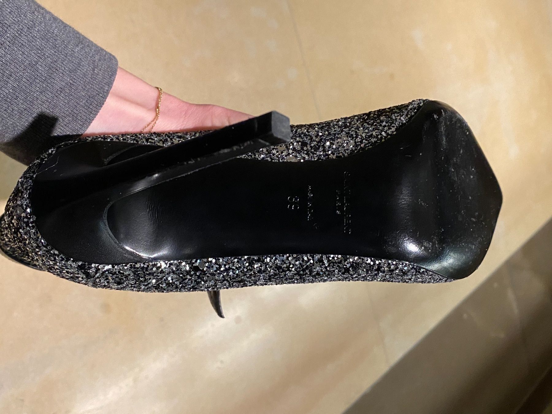Saint Laurent Scarpe da donna: Yves saint Lauren Pumps – Usato da Zollikon venduto da ValeL 1