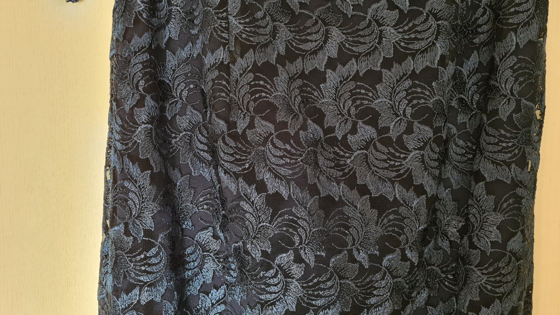 Kleider: Spitzenkleid Gr. 40, dunkelblau – Gebraucht aus Suhr von andreas_2008 2
