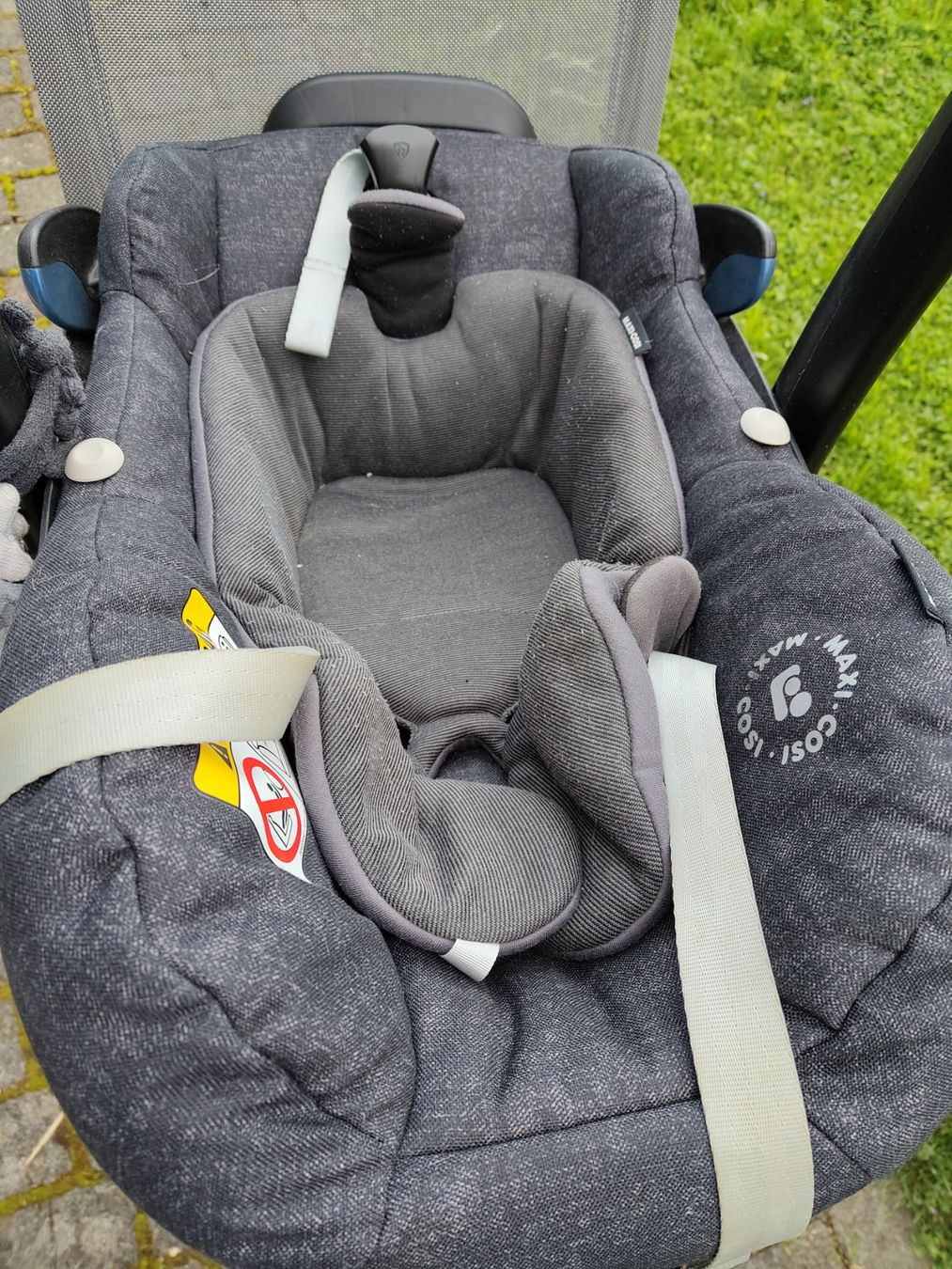 Maxi-Cosi Seggiolini per auto: Maxi-Cosi Babyschale Basisstation – Usato da St.Peterzell venduto da alterego1000 3