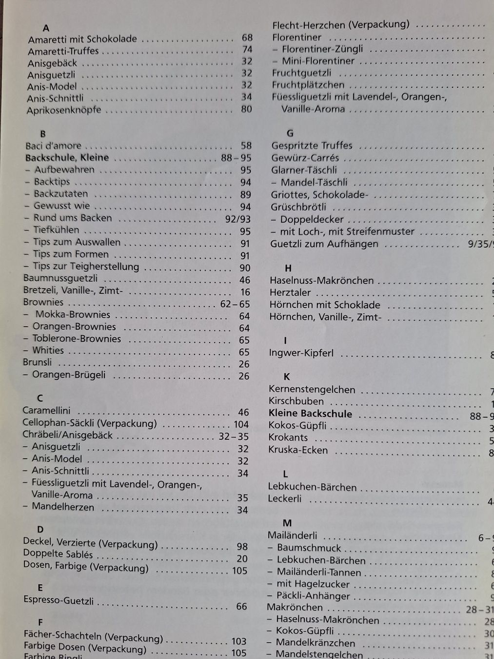 Libri: 4 STK DESSERT UND BACKBÜCHER BACKBUCH – Usato da Huttwil venduto da Kunterbuntli 4